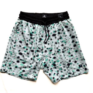 BLACK & MINT